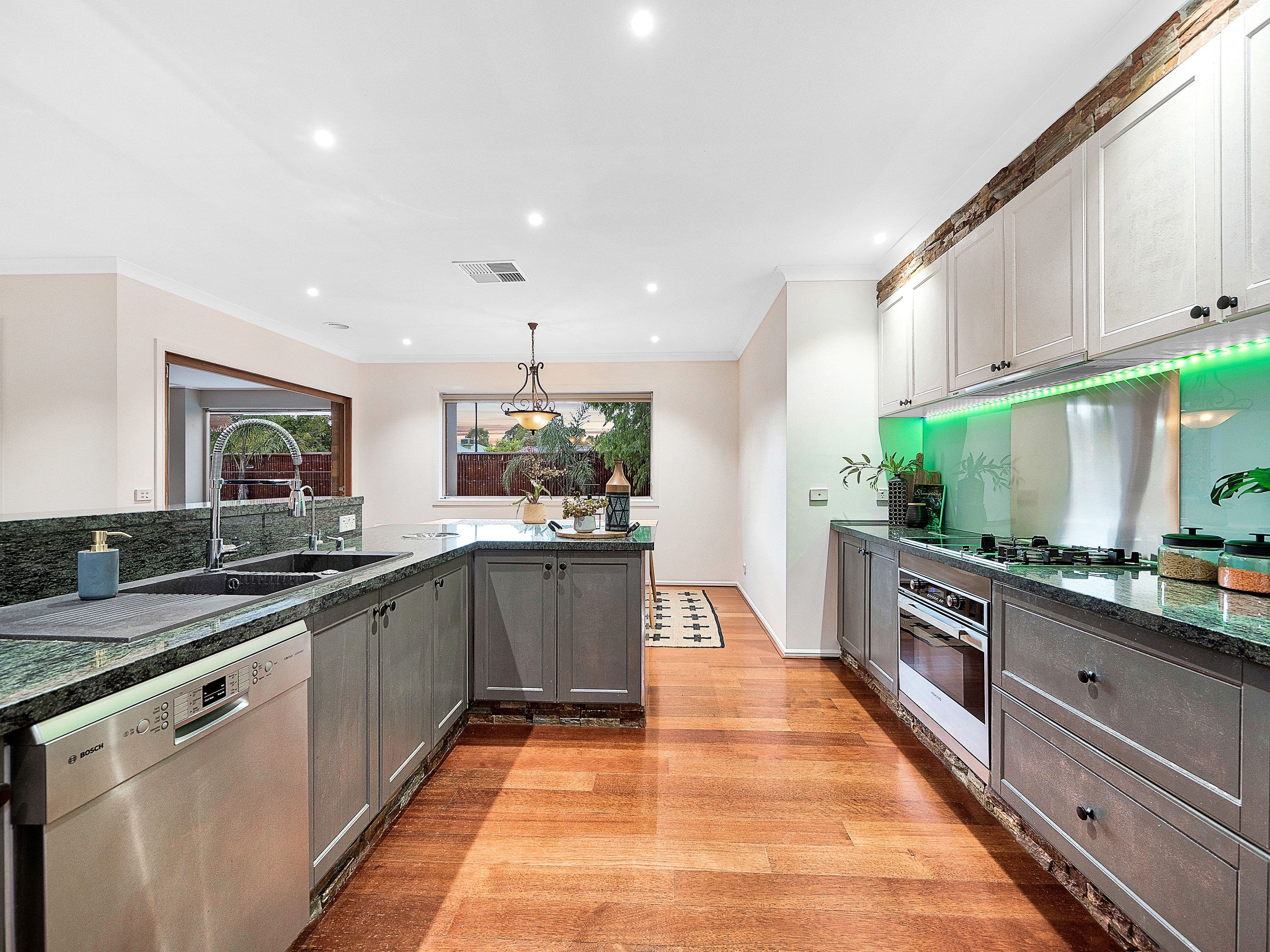 2 Carabeen Way, Lyndhurst VIC 3975, Lyndhurst - Thumbnail 5