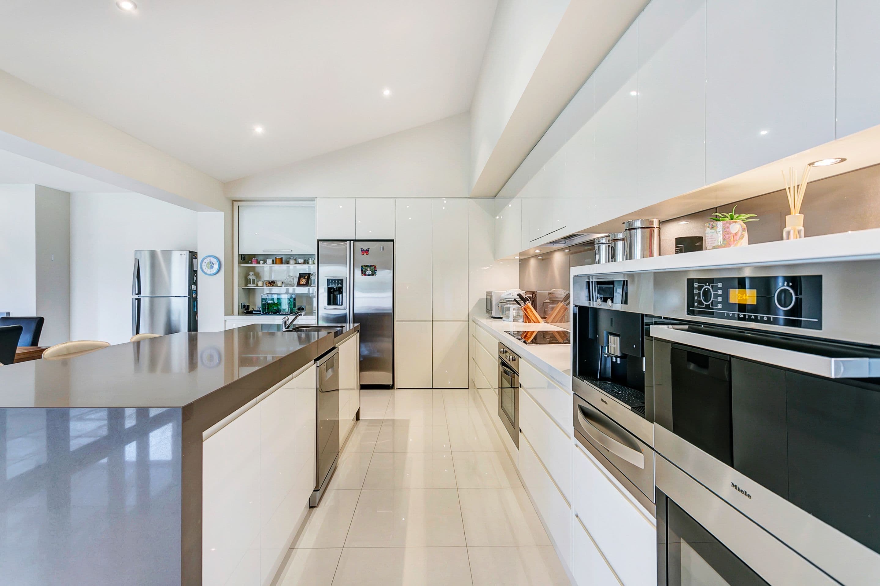 12 Justine Street, Flagstaff Hill SA 5159, Flagstaff Hill - Thumbnail 3