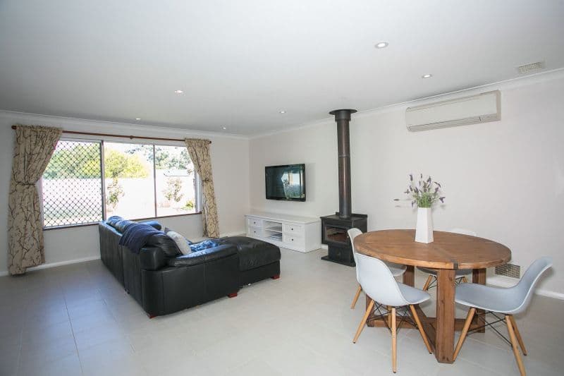 27 Barwon Street, Lesmurdie WA 6076, Lesmurdie - Thumbnail 5