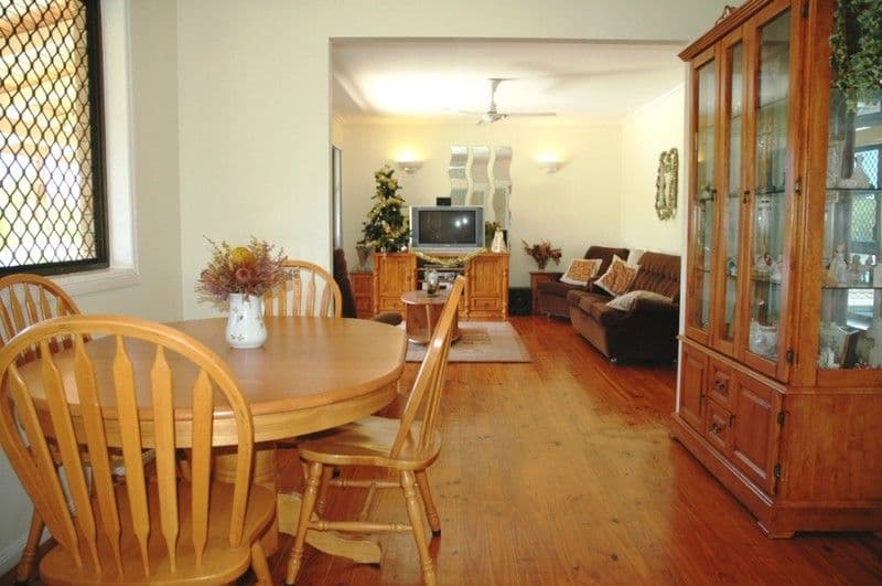 5 Oyster Point Esplanade, NEWPORT QLD 4020, Newport - Thumbnail 3