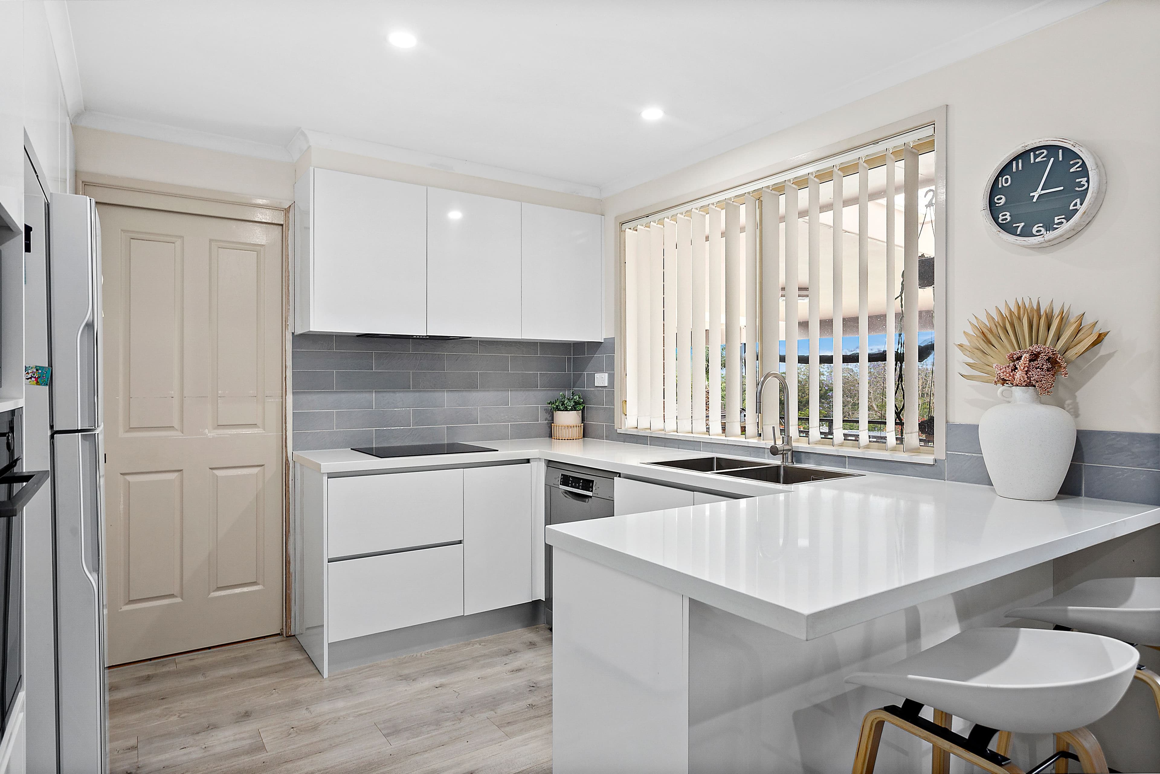 33 Hillside Drive, Albion Park NSW 2527, Albion Park - Thumbnail 2