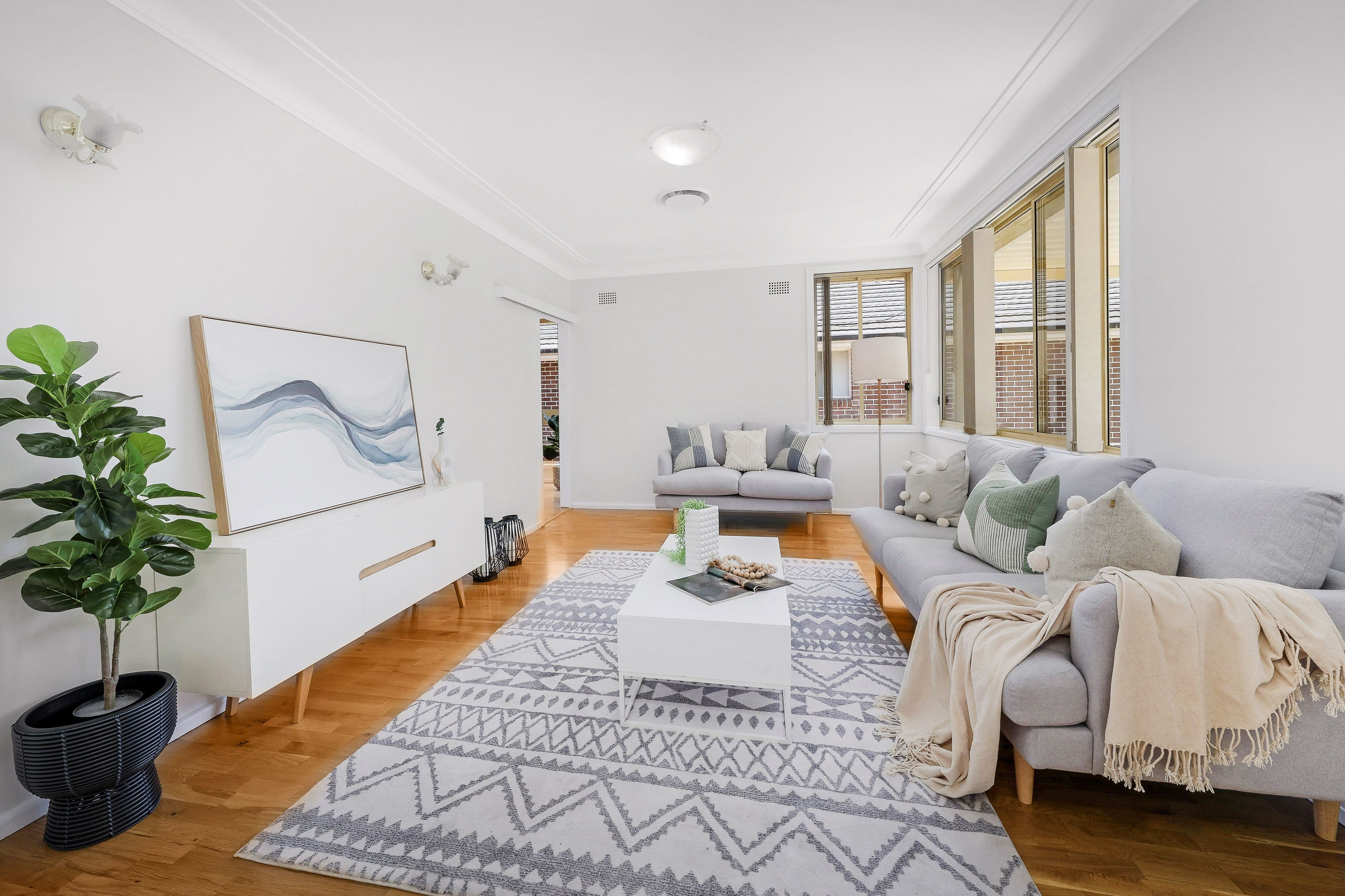 39 Hazel Street, Georges Hall NSW 2198, Georges Hall - Thumbnail 3
