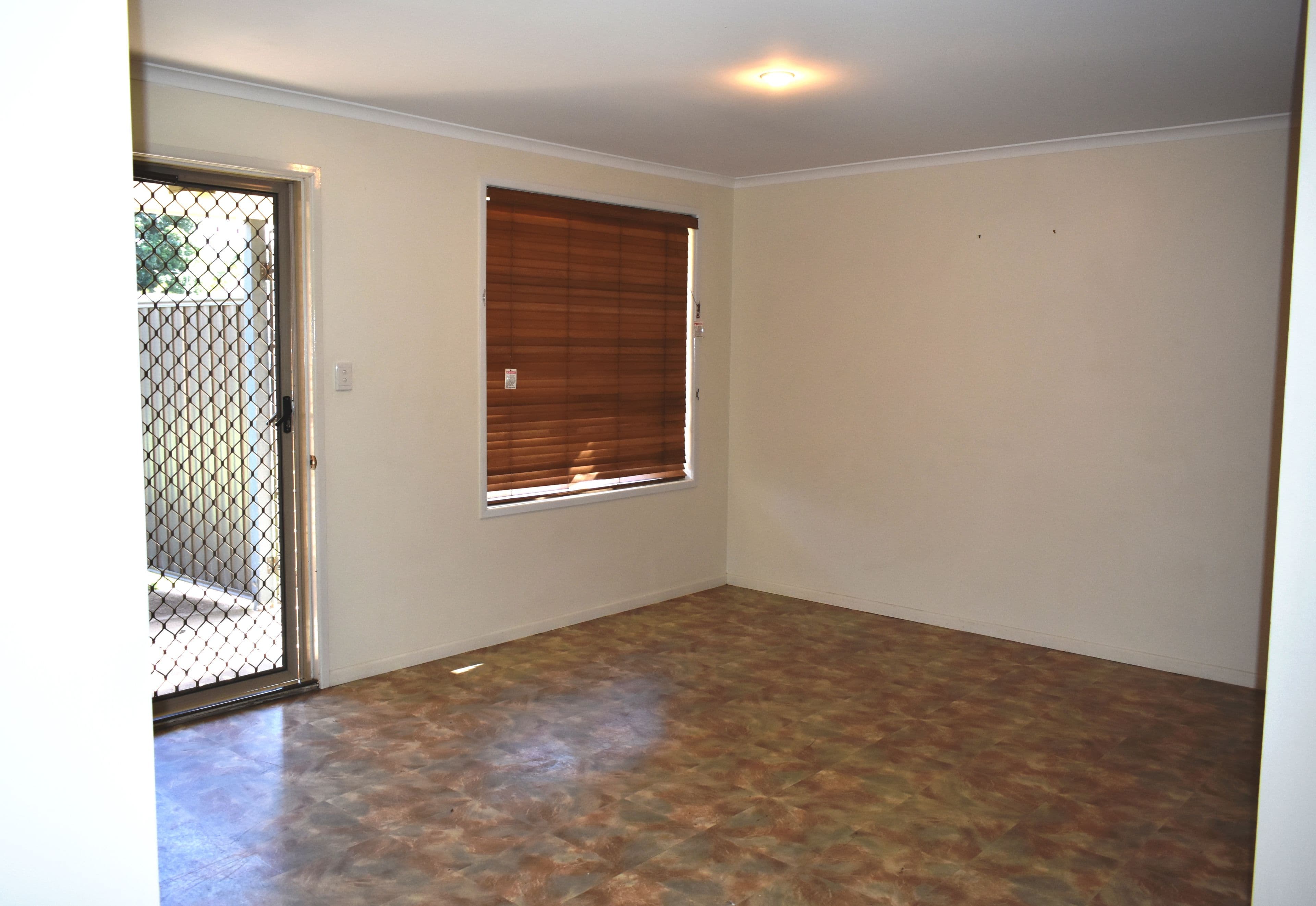 11 Laurel Street, Beerwah QLD 4519, Beerwah - Thumbnail 4
