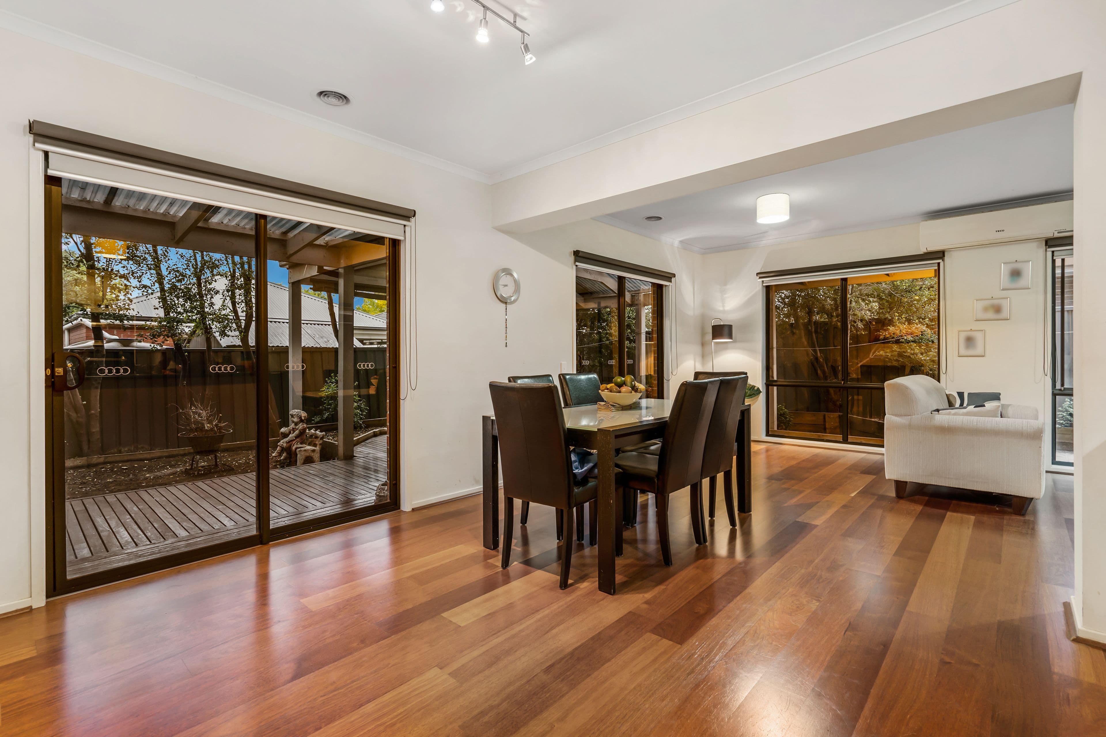 8 Dobell Crescent, Caroline Springs VIC 3023, Caroline Springs - Thumbnail 4