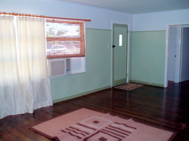 11 Parry Street, CHARLEVILLE QLD 4470, Charleville - Thumbnail 4