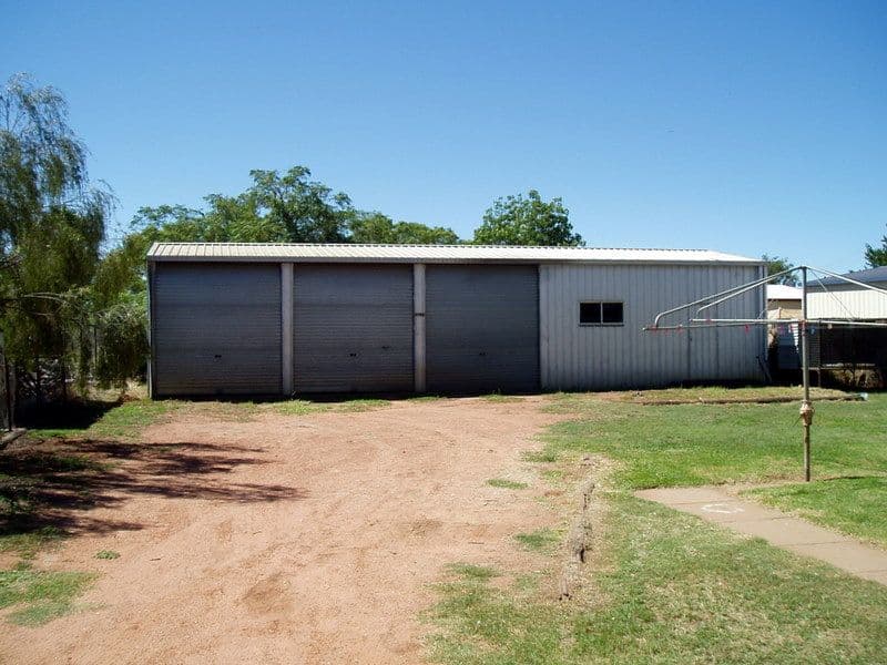 11 Parry Street, CHARLEVILLE QLD 4470, Charleville - Thumbnail 6