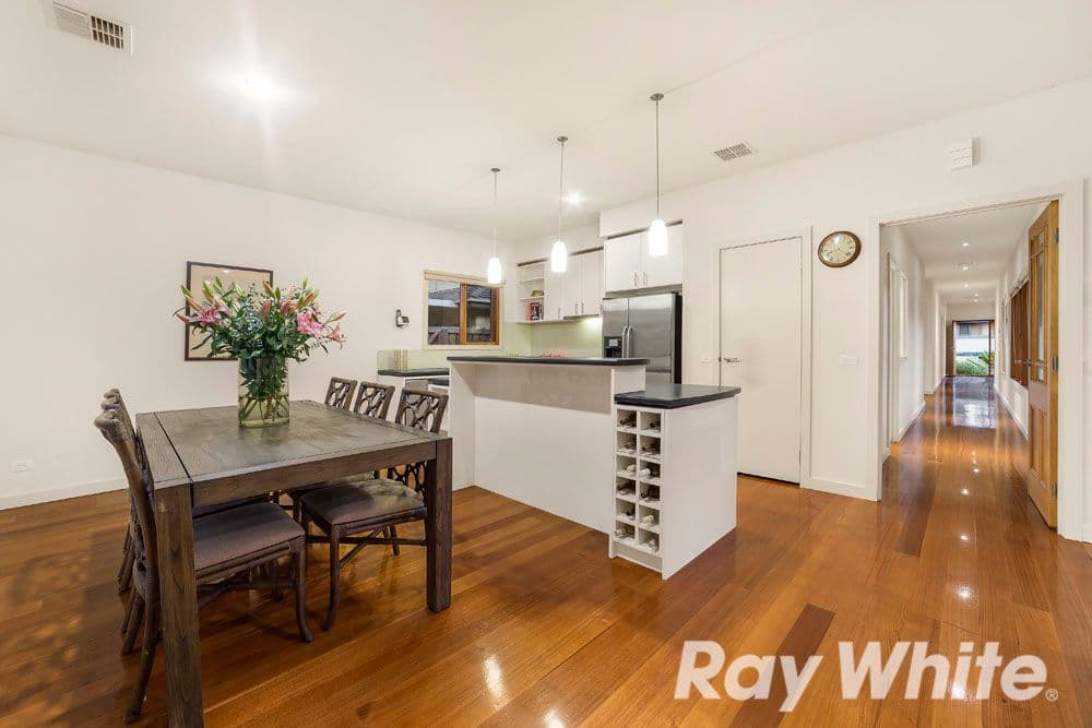 128 Ernest Jones Drive, Macleod VIC 3085, Macleod - Thumbnail 4