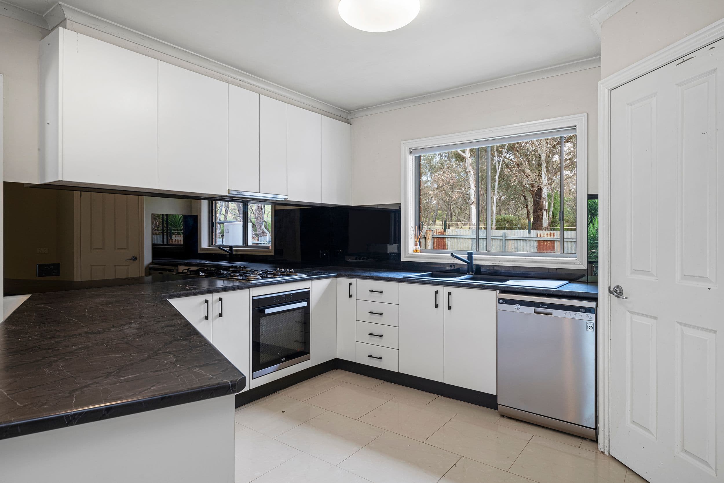110 Heathcote Redesdale Road, Heathcote VIC 3523, Heathcote - Thumbnail 3