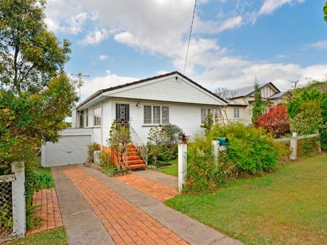 20  Dorothy Street, CAMP HILL QLD 4152, Camp Hill - Image 1