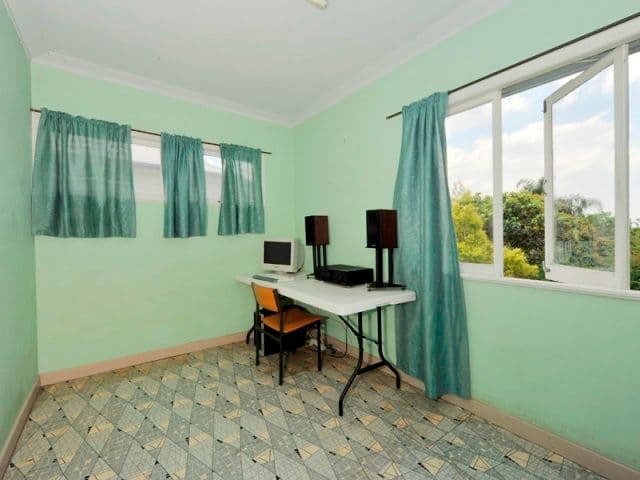 20  Dorothy Street, CAMP HILL QLD 4152, Camp Hill - Thumbnail 4