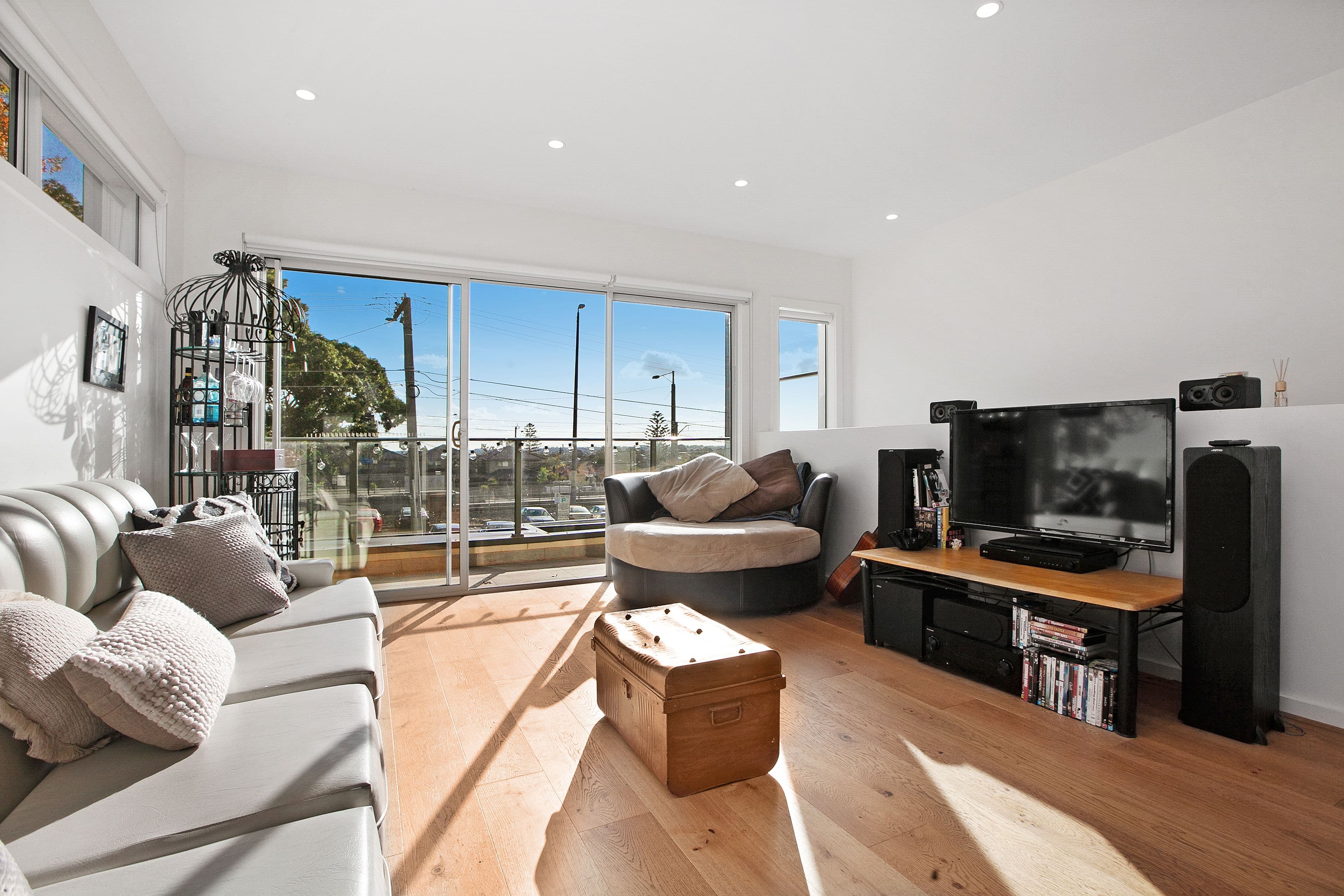 38 Macartney Street, Reservoir VIC 3073, Reservoir - Thumbnail 2
