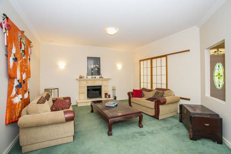 12 Lawnbrook Road East, Bickley WA 6076, Bickley - Thumbnail 4