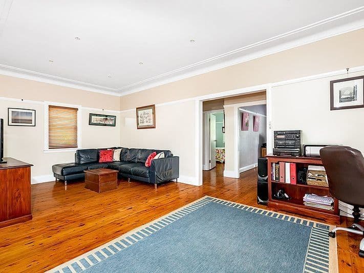 42 Arthur Street, Rodd Point - Thumbnail 2