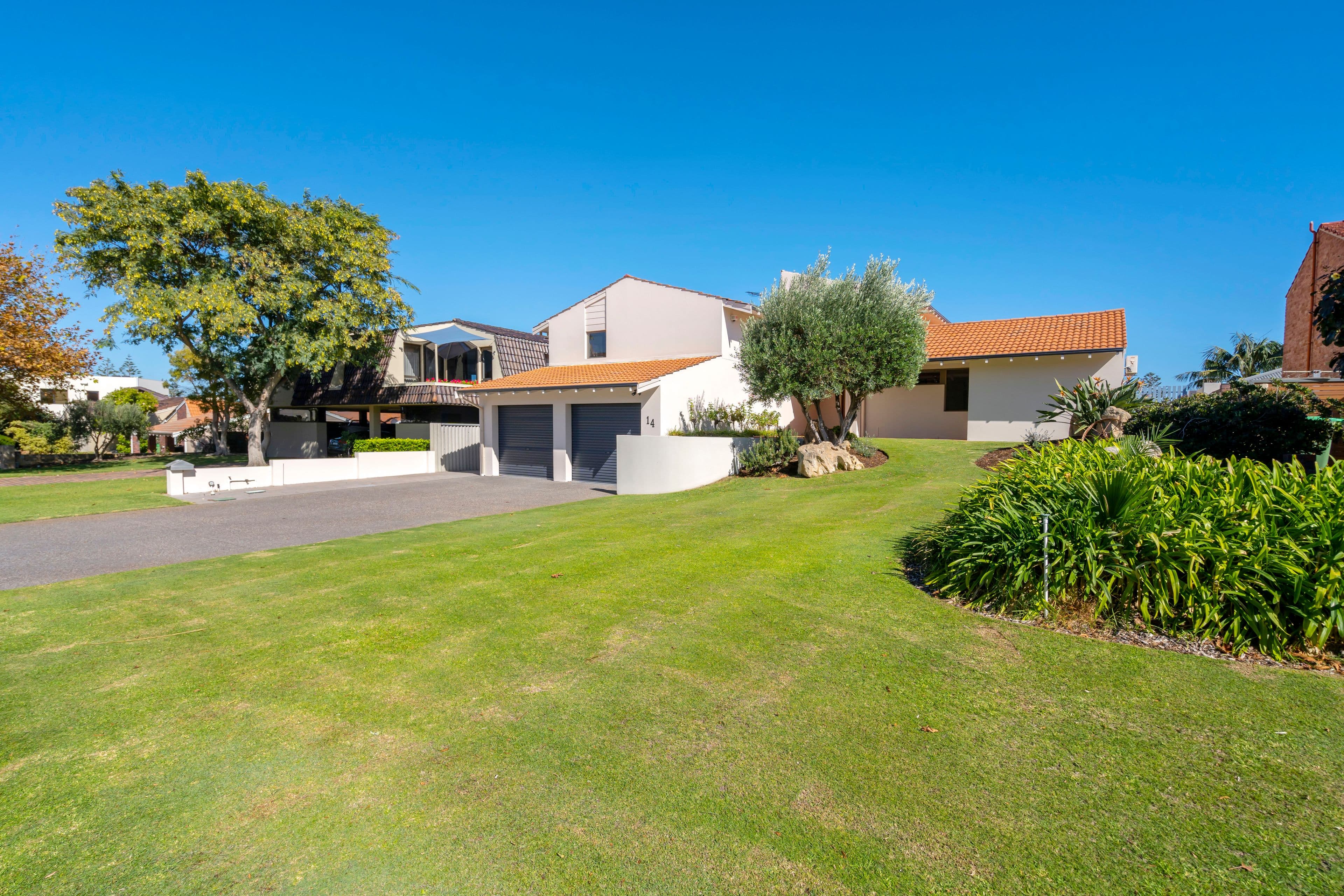 14 Tarongo Way, City Beach WA 6015, City Beach - Thumbnail 6