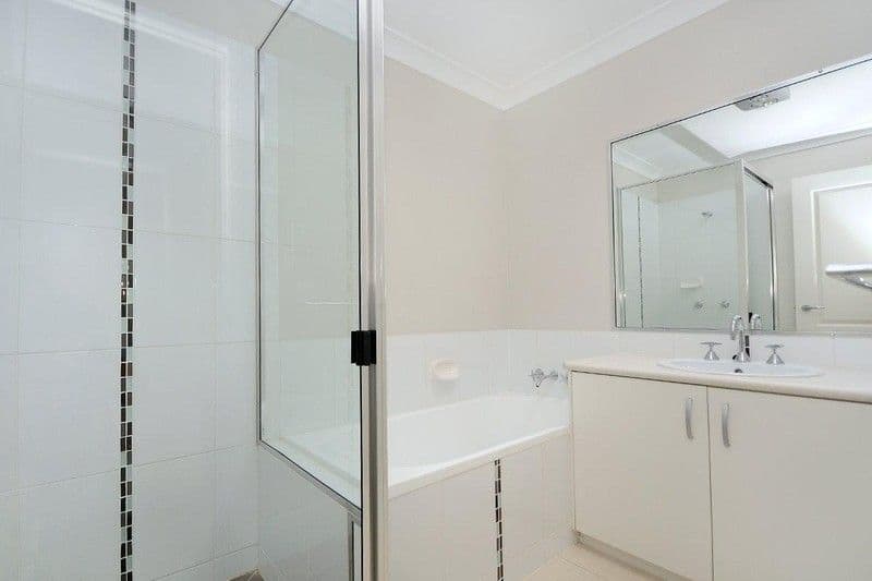 11 Hillside Street, NEWTOWN QLD 4350, Newtown - Thumbnail 4