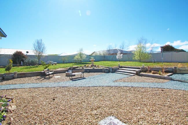 9 McCusker Drive, BUNGENDORE NSW 2621, Bungendore - Thumbnail 3