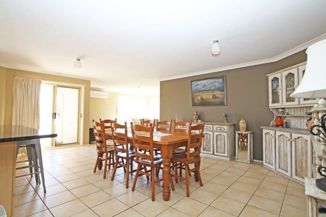 9 McCusker Drive, BUNGENDORE NSW 2621, Bungendore - Thumbnail 6
