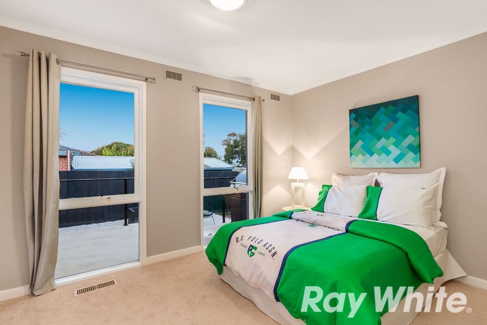 18 Greenock Crescent, Wantirna VIC 3152, Wantirna - Thumbnail 8