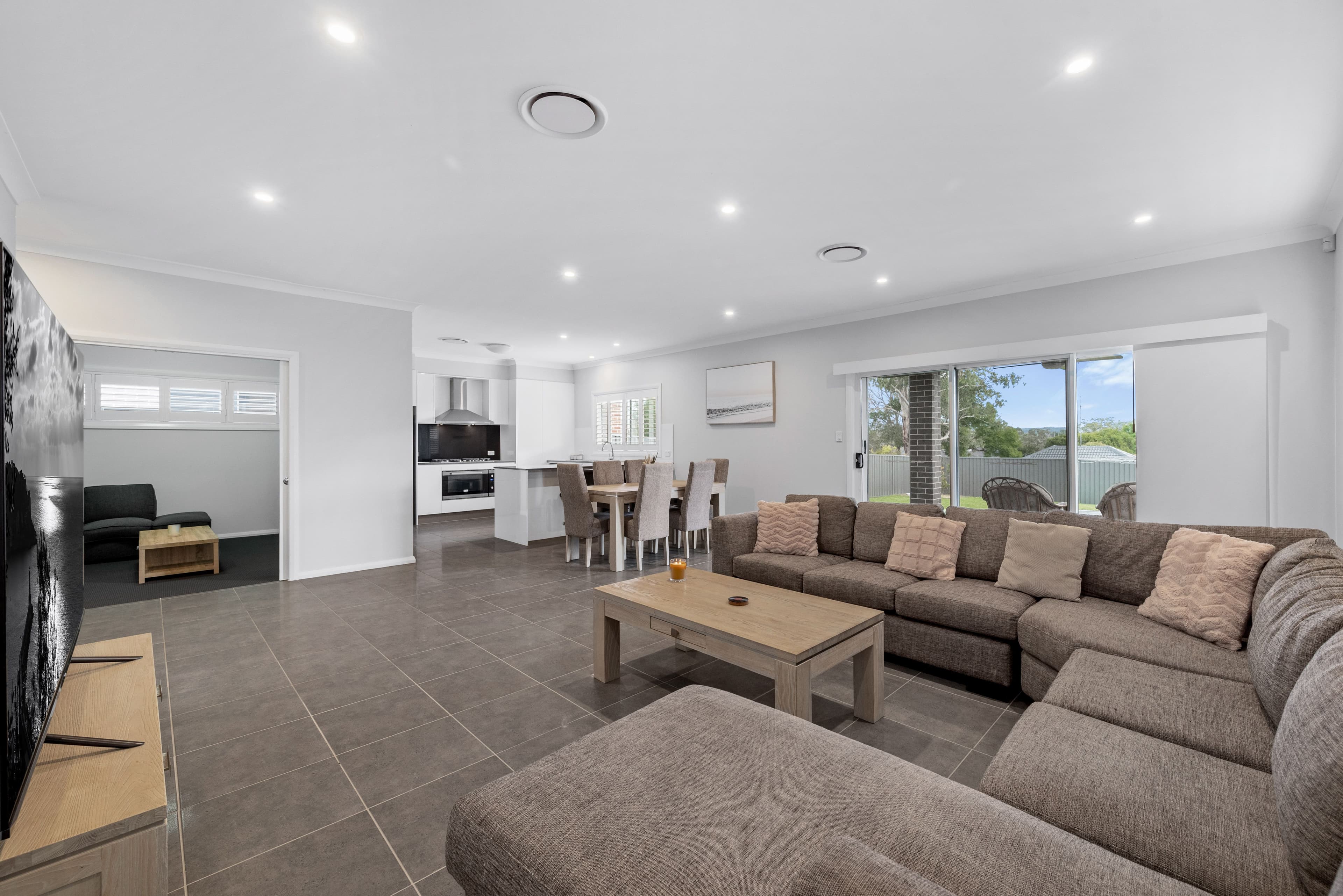 6 Winn Grove, Camden NSW 2570, Camden - Thumbnail 5