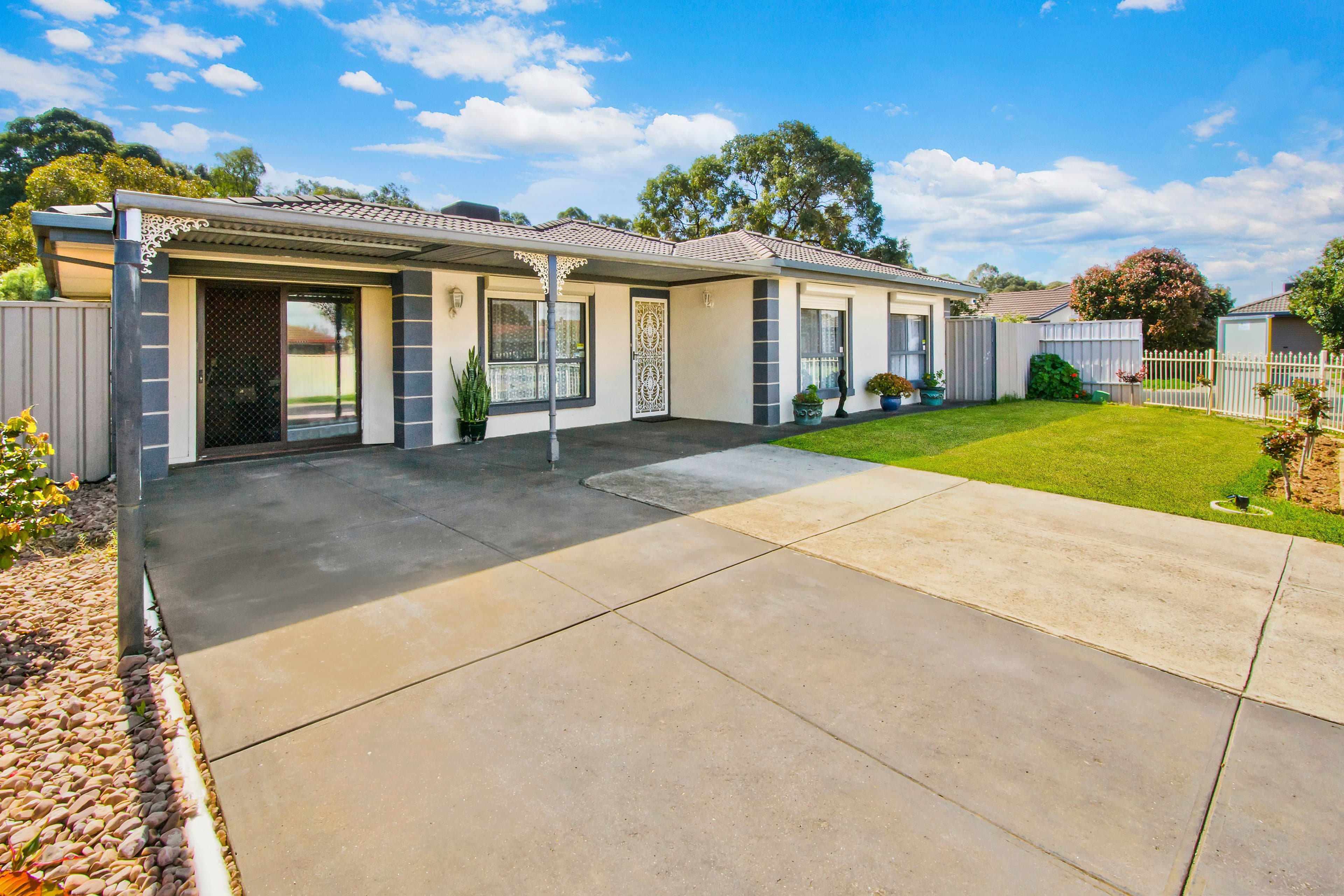 11 Hodges Court, Parafield Gardens SA 5107, Parafield Gardens - Thumbnail 2