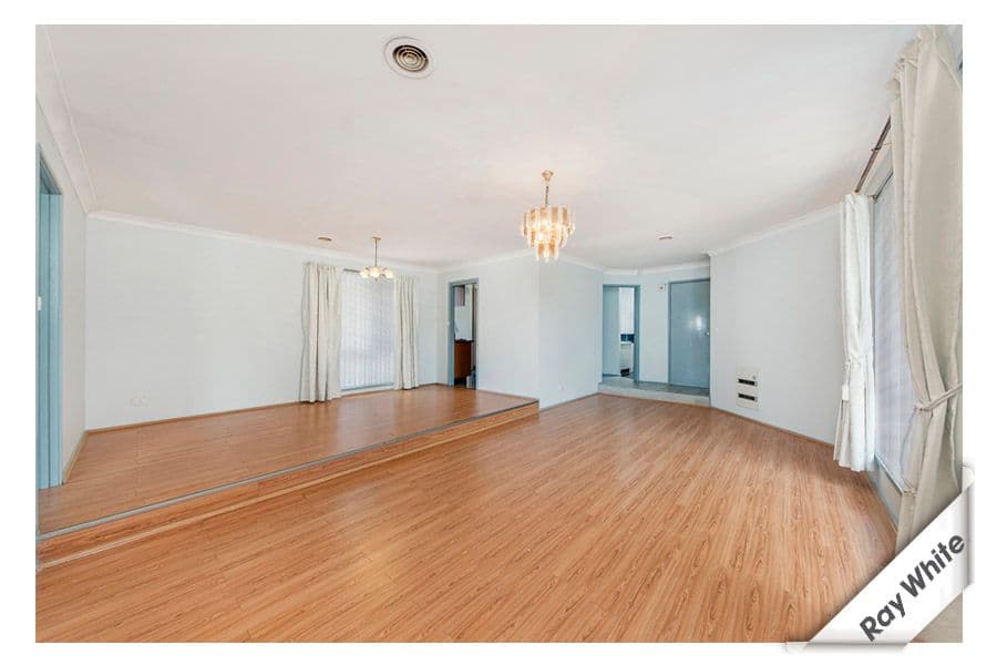 28 Corlette Crescent, MONASH ACT 2904, Monash - Thumbnail 4