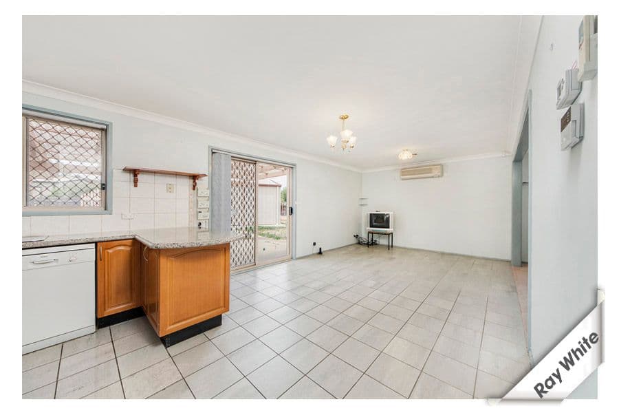 28 Corlette Crescent, MONASH ACT 2904, Monash - Thumbnail 7