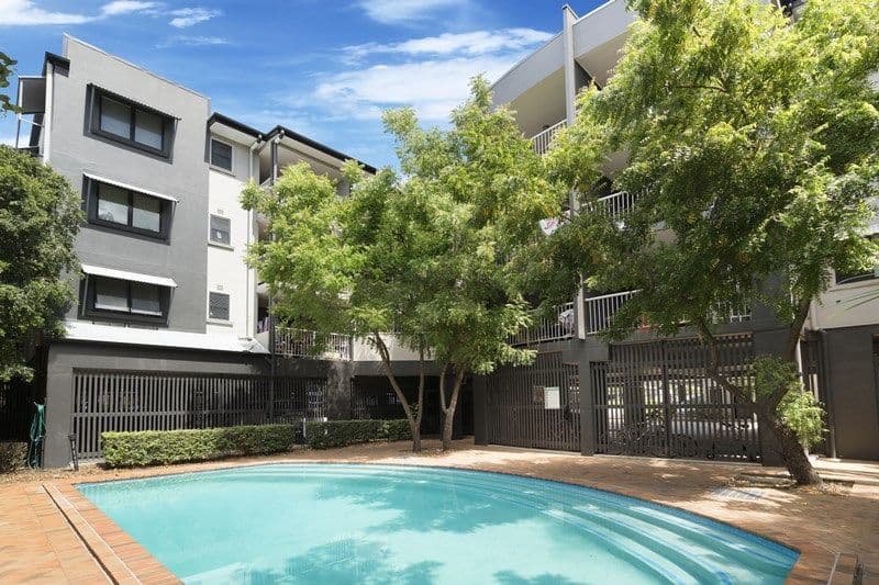 106 Linton Street, Kangaroo Point QLD 4169, Kangaroo Point - Image 1