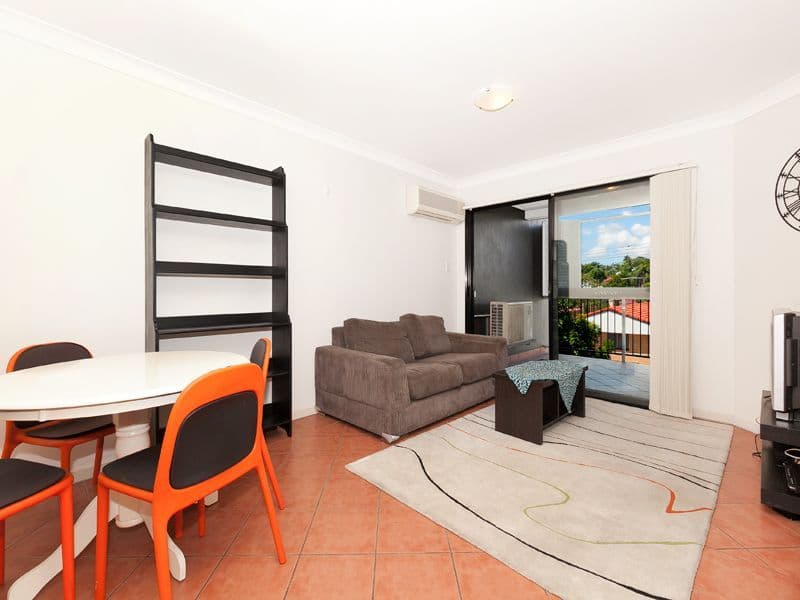 106 Linton Street, Kangaroo Point QLD 4169, Kangaroo Point - Thumbnail 2