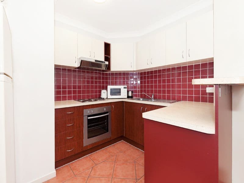 106 Linton Street, Kangaroo Point QLD 4169, Kangaroo Point - Thumbnail 3