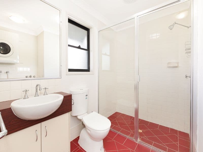 106 Linton Street, Kangaroo Point QLD 4169, Kangaroo Point - Thumbnail 4