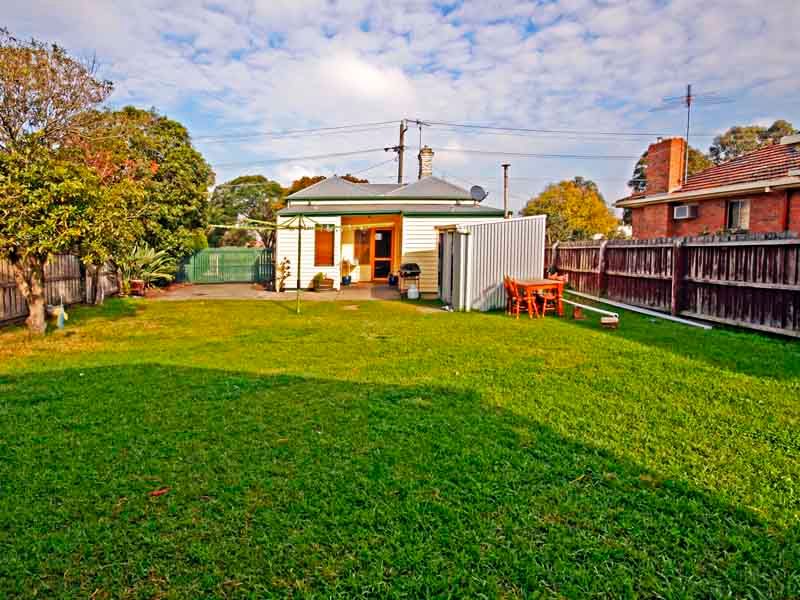 151 Carr Street, EAST GEELONG VIC 3219, East Geelong - Thumbnail 3