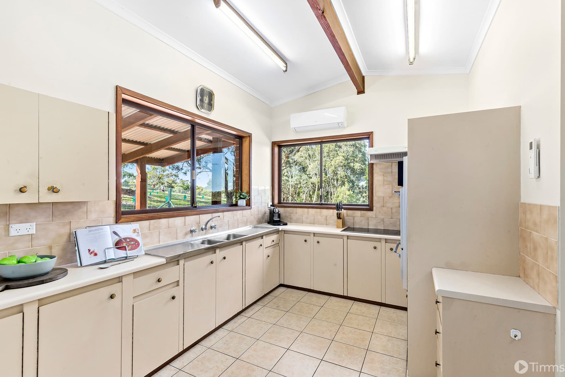 18 Nash Road, Onkaparinga Hills - Thumbnail 4
