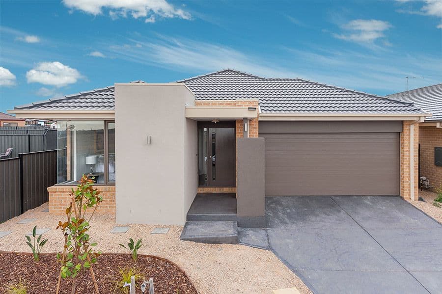 34 Montpellier Crescent, Craigieburn VIC 3064, Craigieburn - Image 1