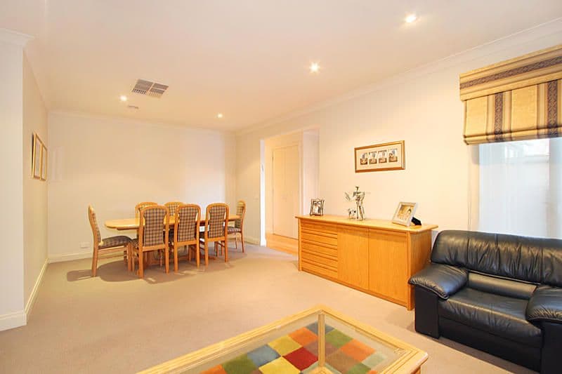 11 Wallace Avenue, Murrumbeena VIC 3163, Murrumbeena - Thumbnail 5