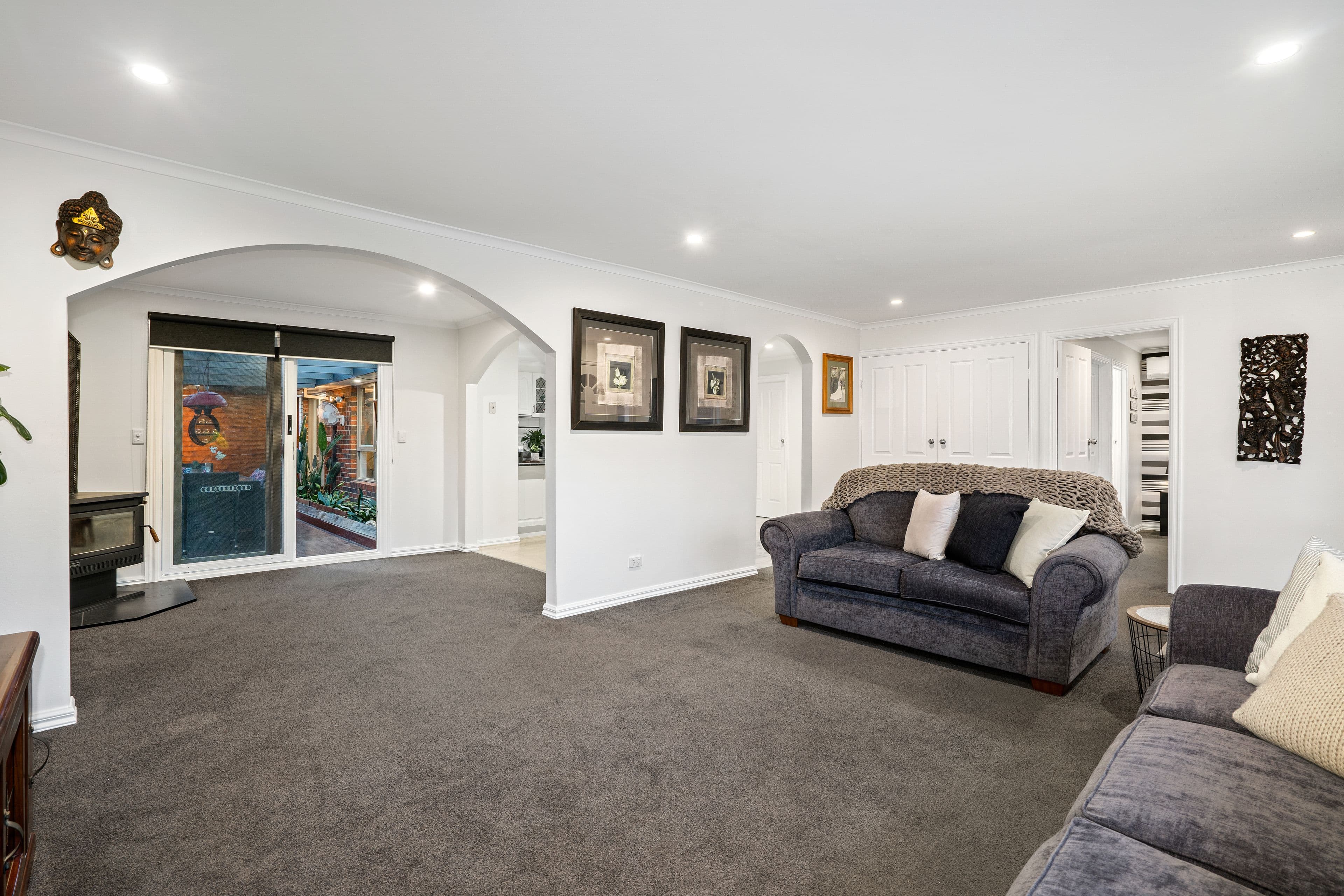25 Madigan Crescent, Mill Park VIC 3082, Mill Park - Thumbnail 3