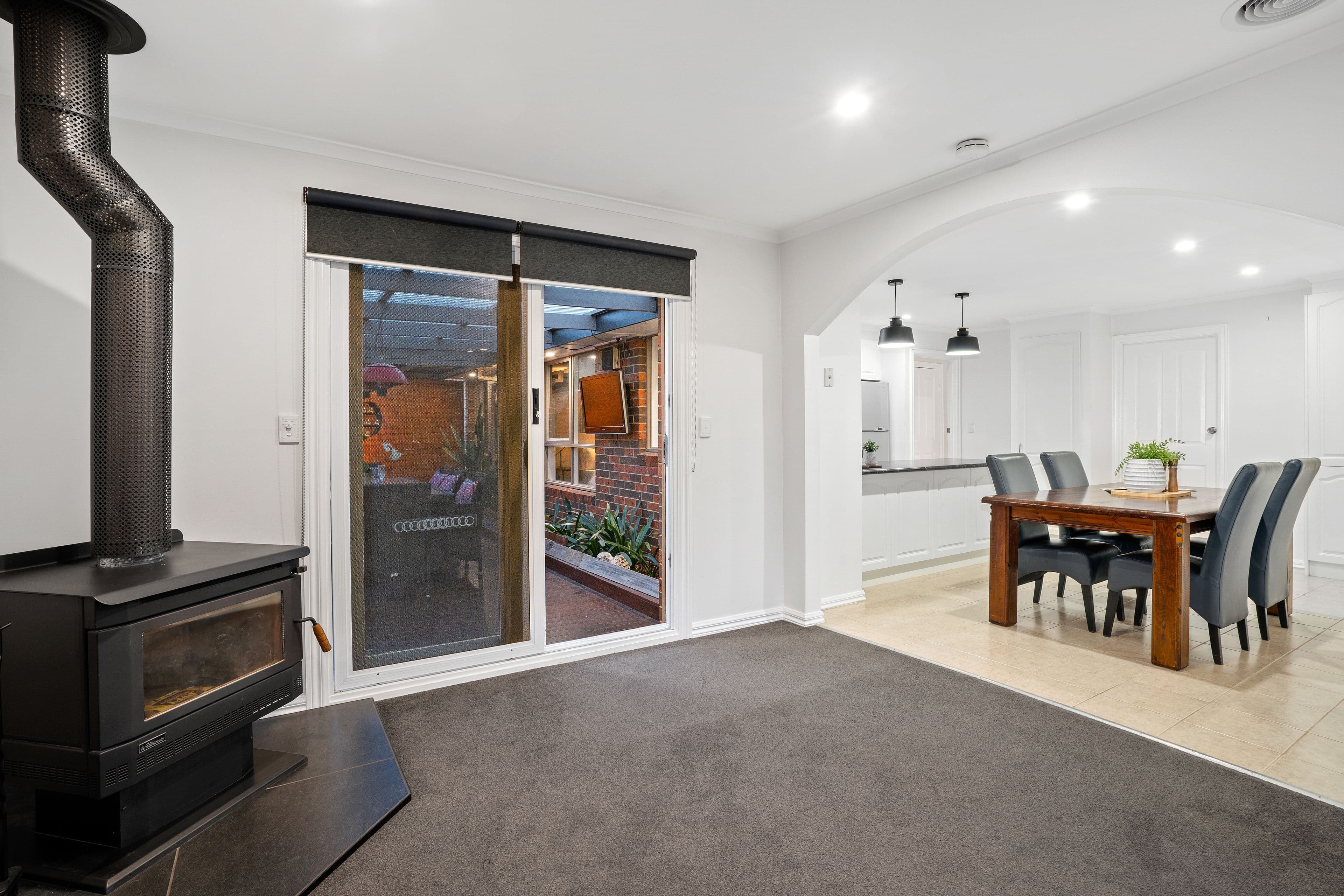 25 Madigan Crescent, Mill Park VIC 3082, Mill Park - Thumbnail 4