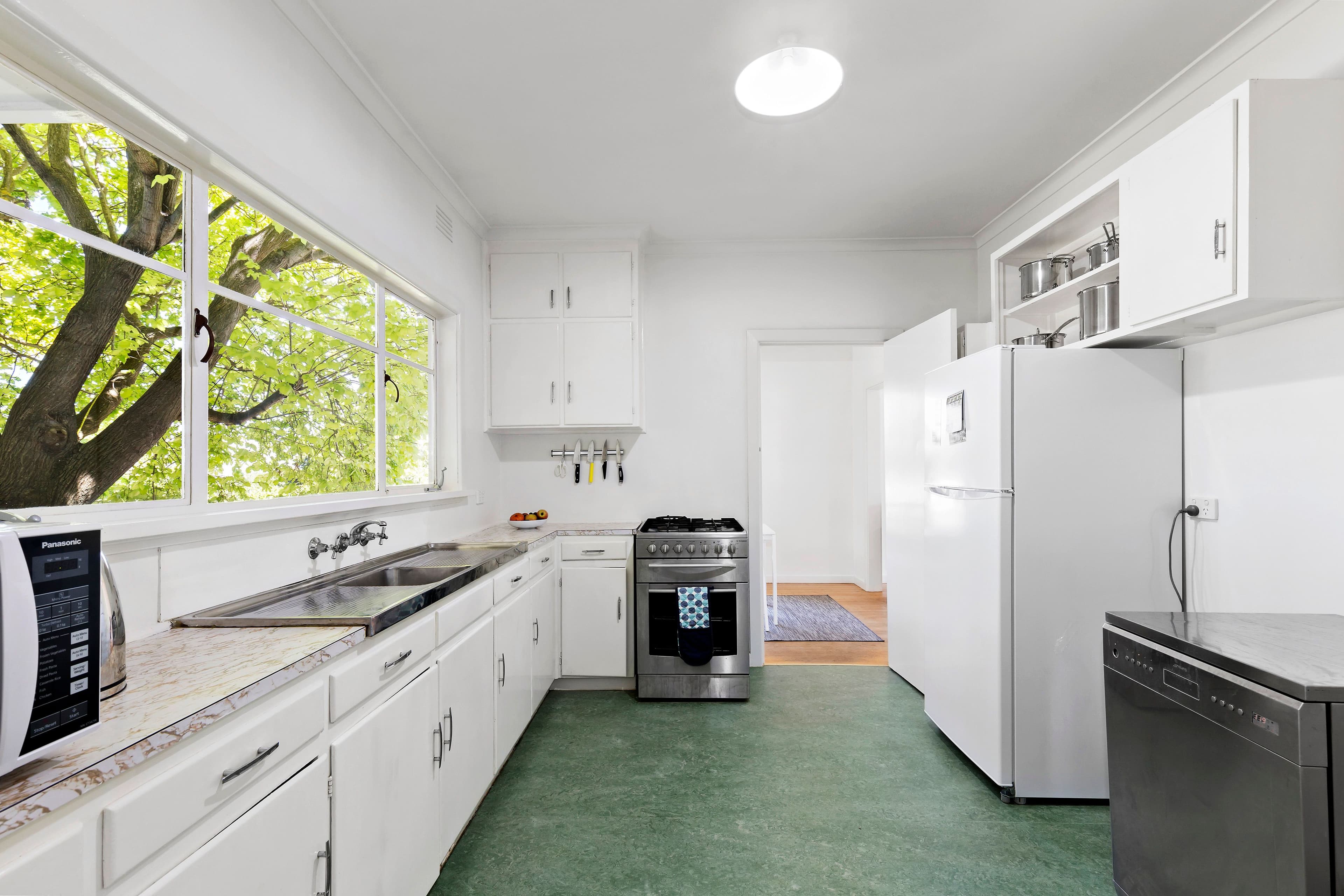 27 Aikman Crescent, Chadstone VIC 3148, Chadstone - Thumbnail 4