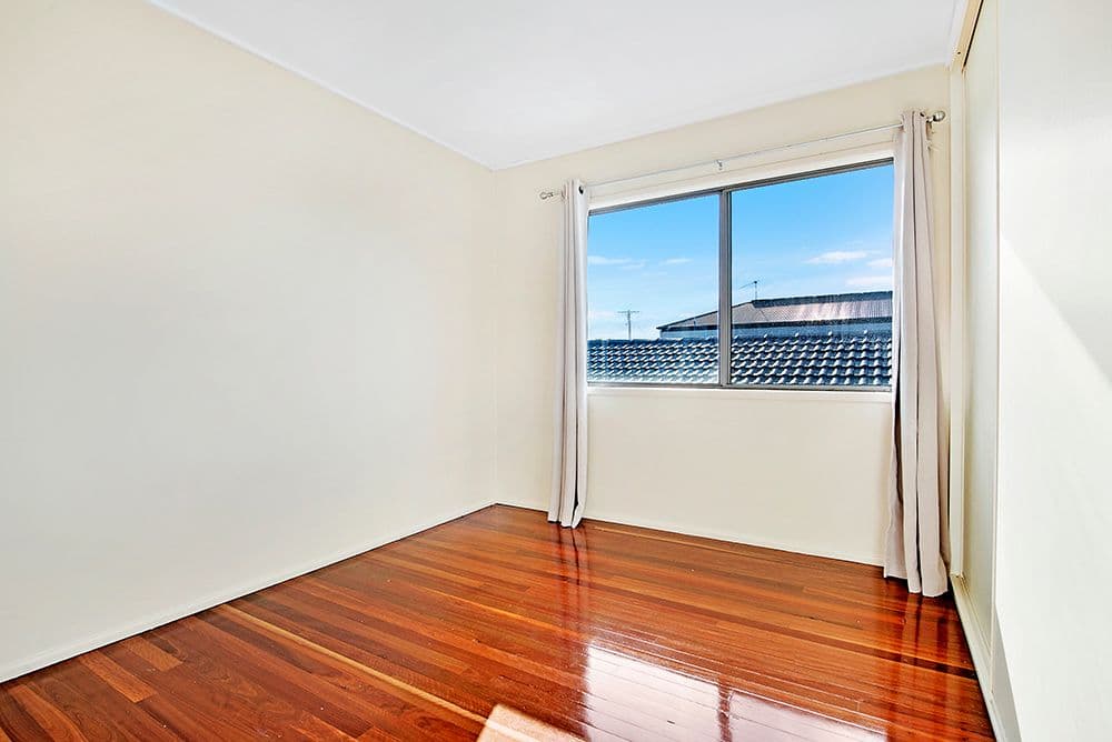 7 Chainey Avenue, Miami QLD 4220, Miami - Thumbnail 7