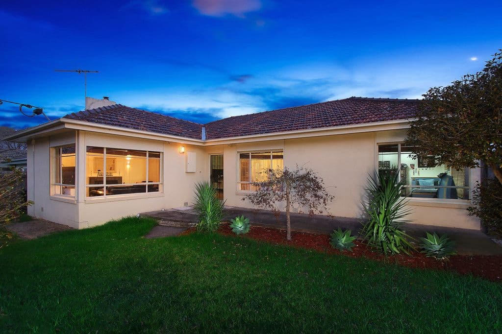 32 Valley Street, OAKLEIGH SOUTH VIC 3167, Oakleigh South - Image 1