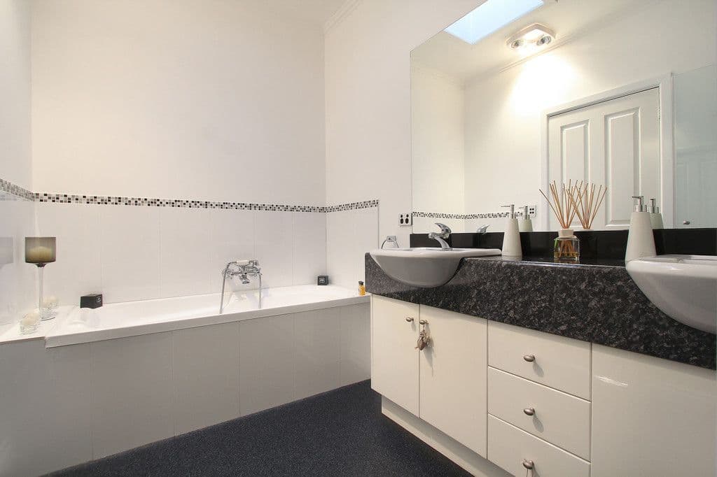 32 Valley Street, OAKLEIGH SOUTH VIC 3167, Oakleigh South - Thumbnail 6