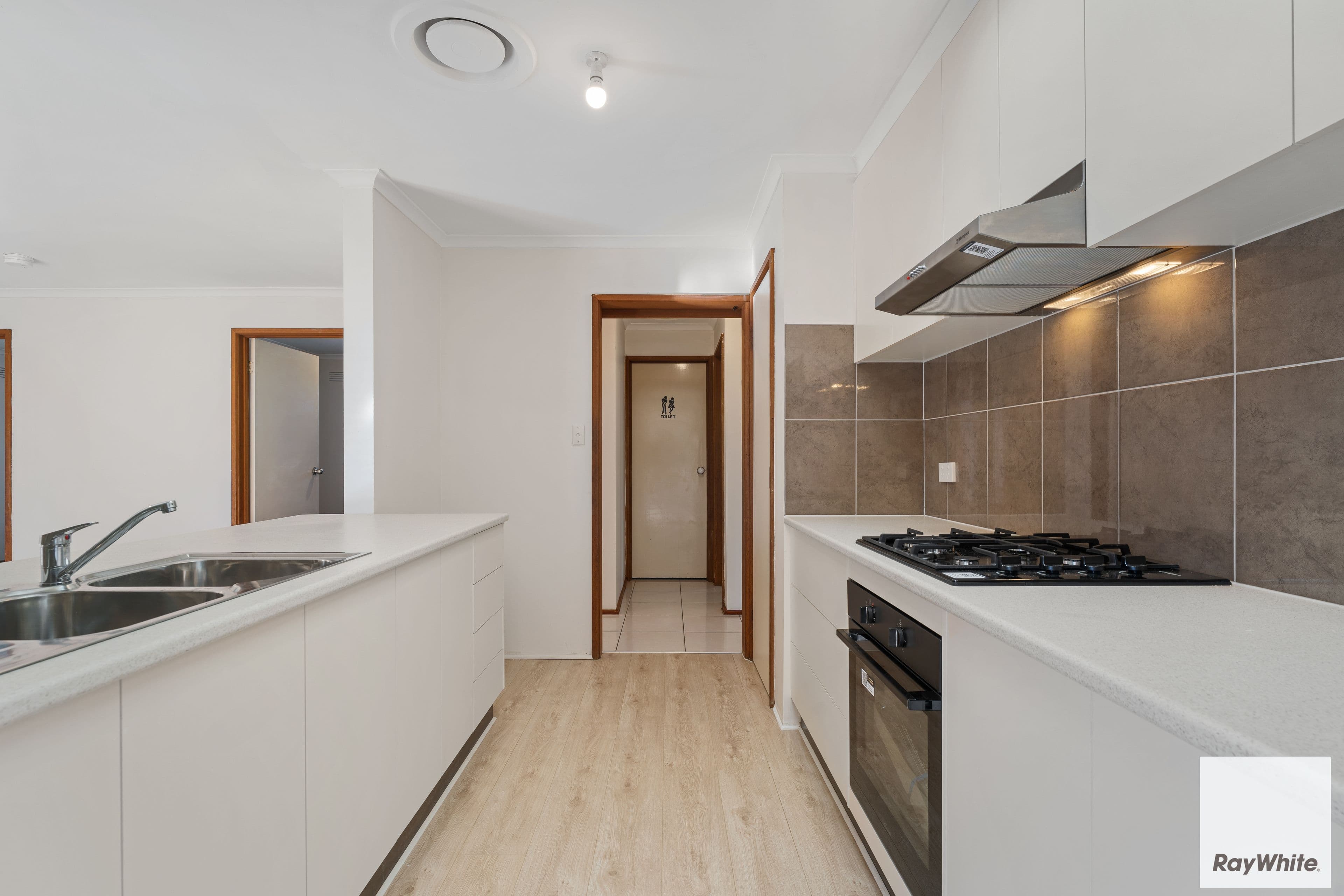 38 Harcourt Avenue, St Albans VIC 3021, St Albans - Thumbnail 5