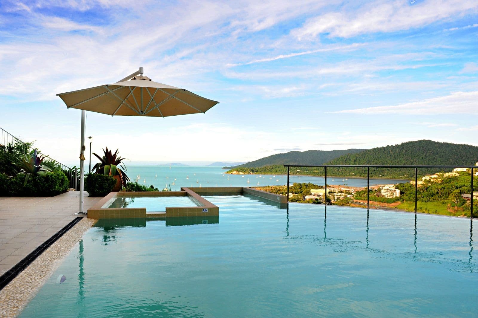 18 Seaview Drive, Airlie Beach QLD 4802, Airlie Beach - Thumbnail 2