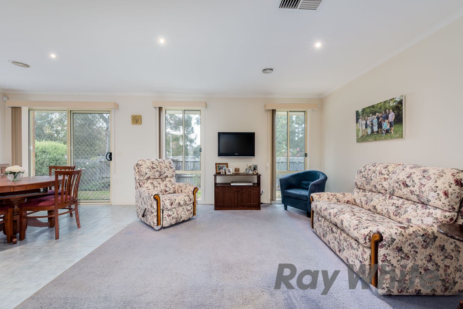 17 Mansfield Street, Berwick VIC 3806, Berwick - Thumbnail 2