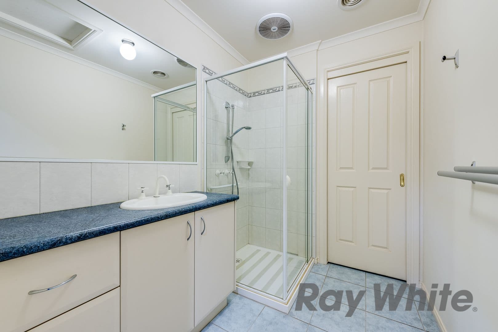 17 Mansfield Street, Berwick VIC 3806, Berwick - Thumbnail 6