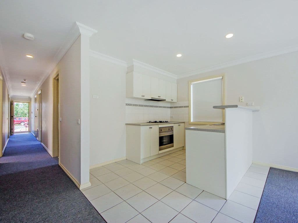 4 Amethyst Place, Werribee VIC 3030, Werribee - Thumbnail 5