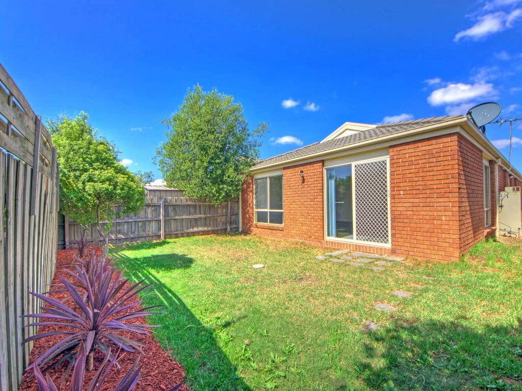 4 Amethyst Place, Werribee VIC 3030, Werribee - Thumbnail 8