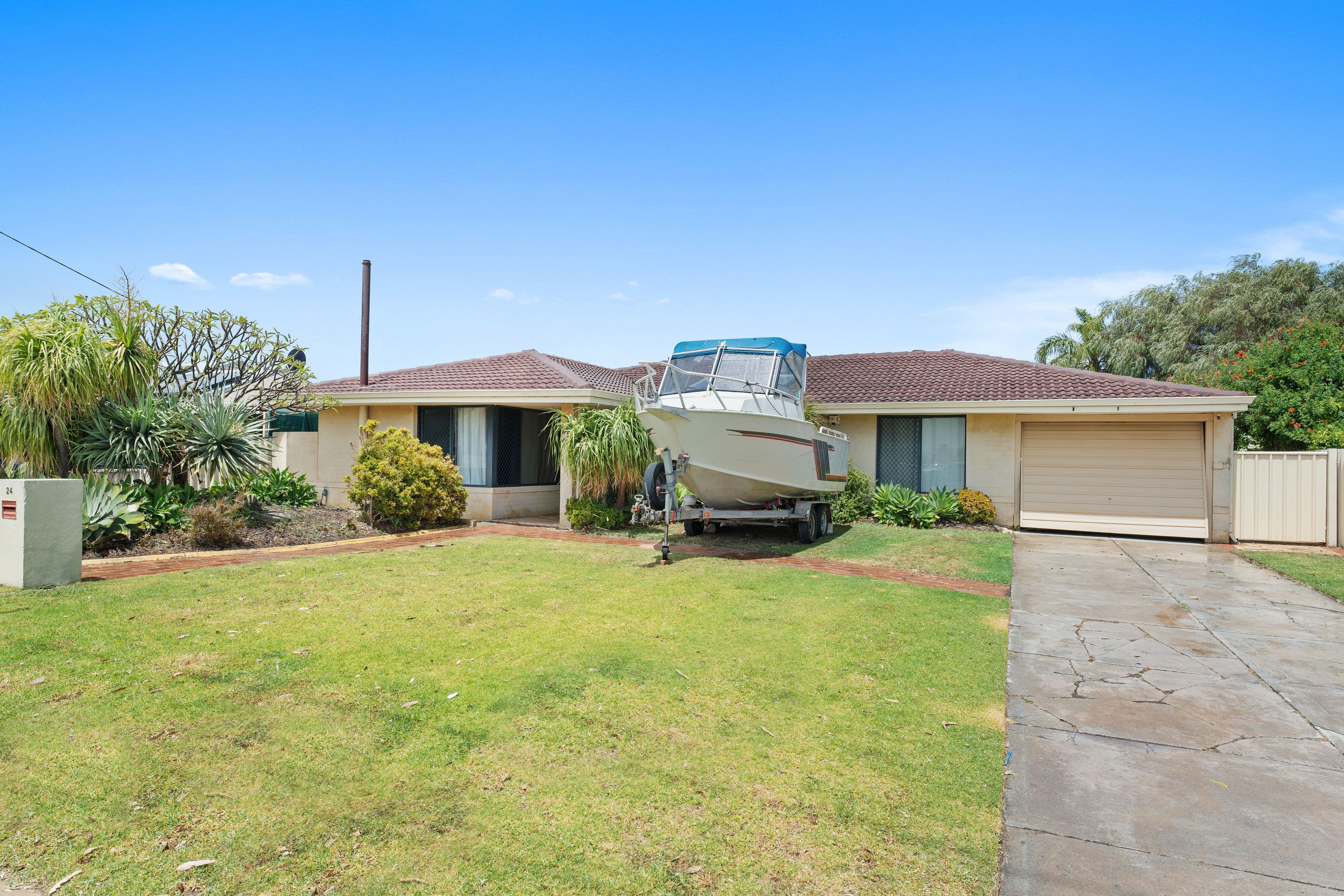 24 Council Avenue, Rockingham WA 6168, Rockingham - Image 1
