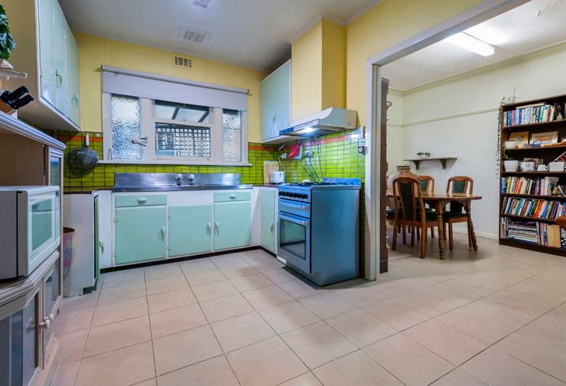 33 Gordon Grove, Preston VIC 3072, Preston - Thumbnail 4