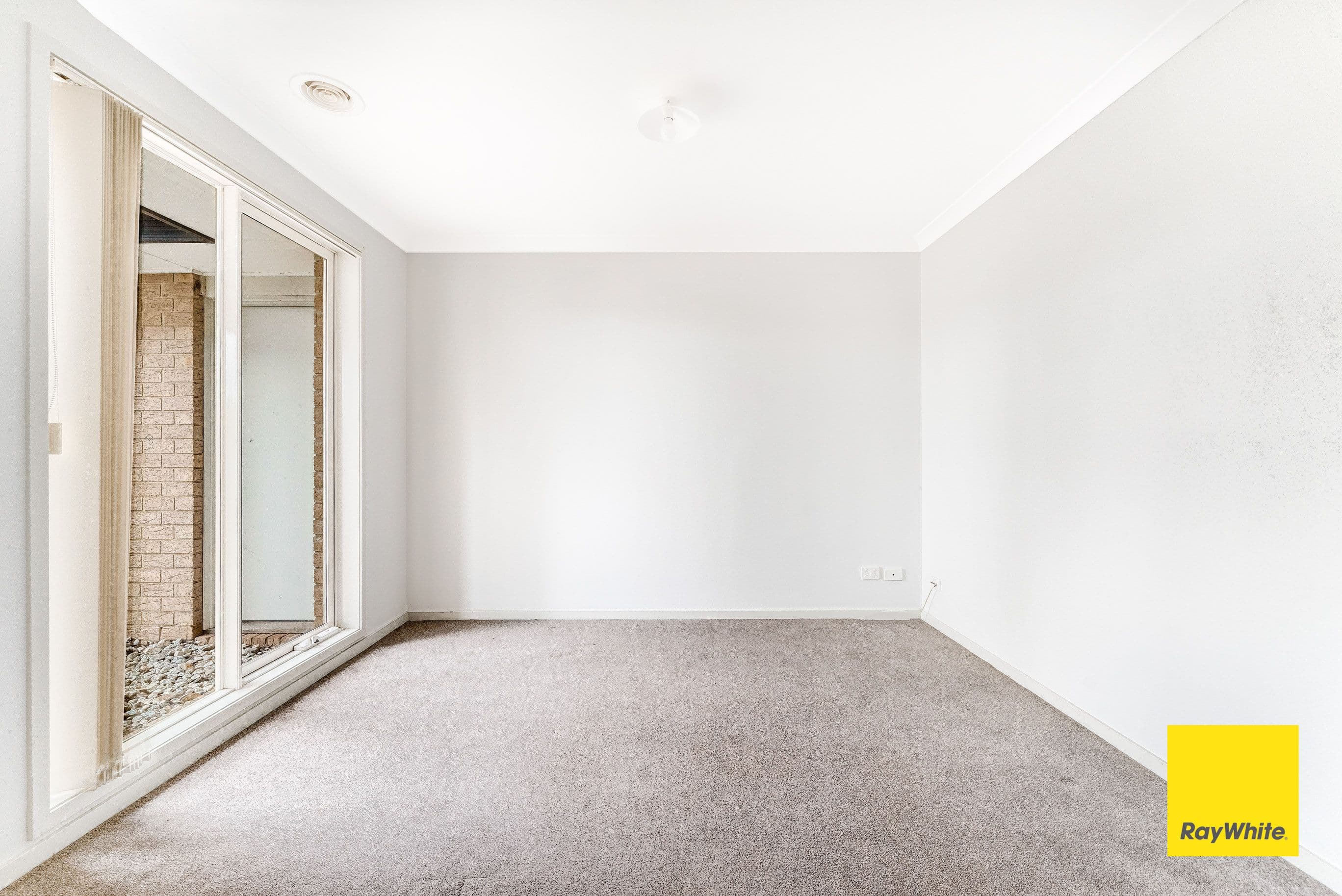 4 Carbine Avenue, Tarneit VIC 3029, Tarneit - Thumbnail 5