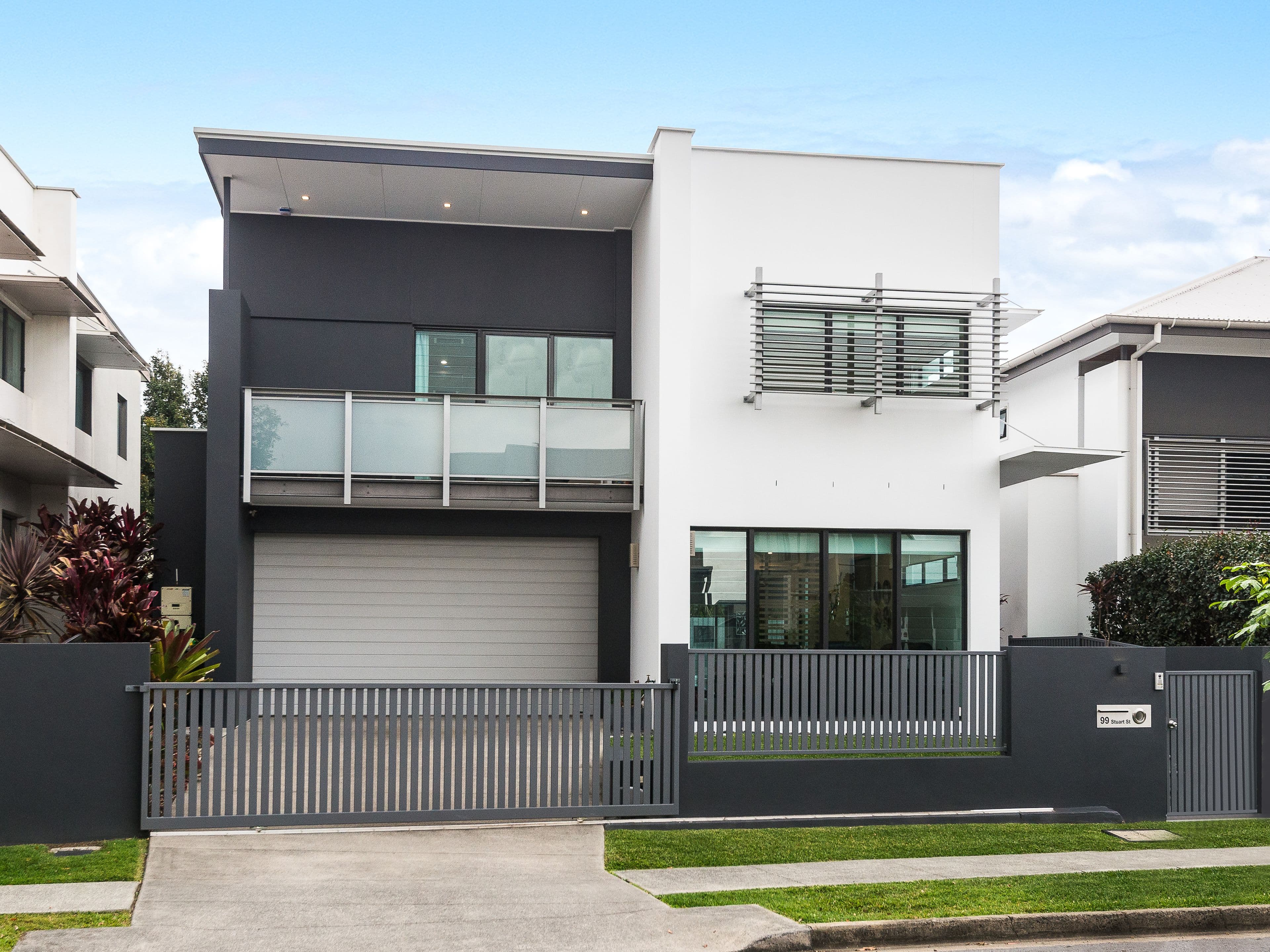 99 Stuart Street, Bulimba QLD 4171, Bulimba - Thumbnail 2